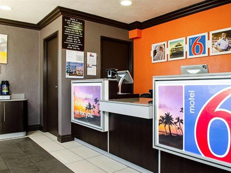 Motel 6-Modesto, Ca - Downtown Esterno foto