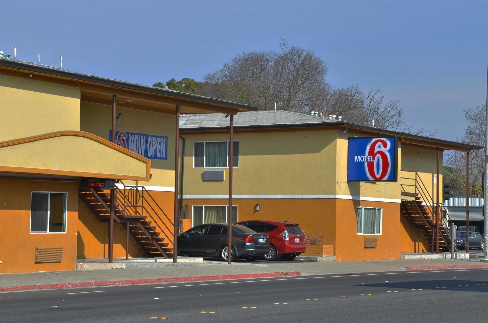Motel 6-Modesto, Ca - Downtown Esterno foto